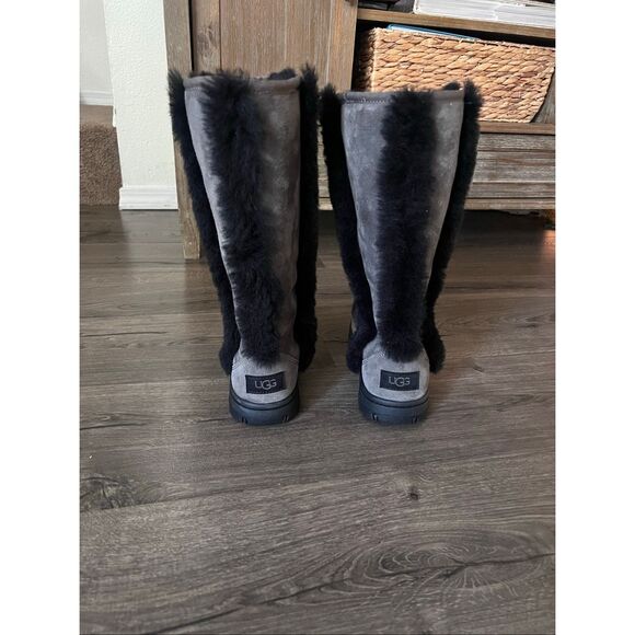 UGG Sunburst Tall Boot Womens size 5 - Picture 4 of 7